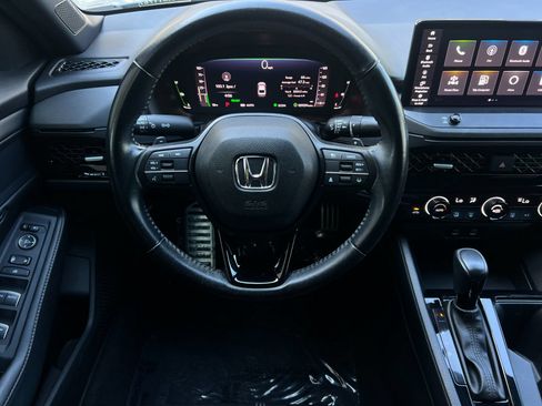 Used 2023 Honda Accord Sport image 14