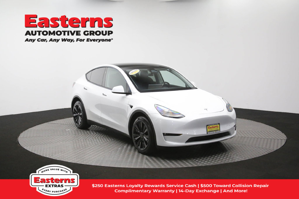 Used 2023 Tesla Model Y Long Range AWD/4WD image 45