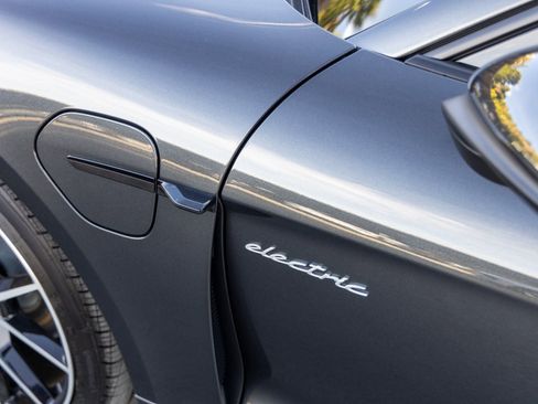 New 2026 Porsche Taycan AWD/4WD image 18
