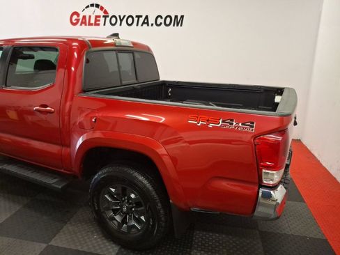 Used 2017 Toyota Tacoma SR5 w/ Tow Package AWD/4WD image 7