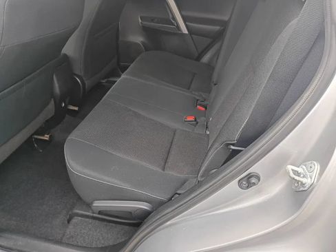 Used 2017 Toyota RAV4 XLE FWD image 16
