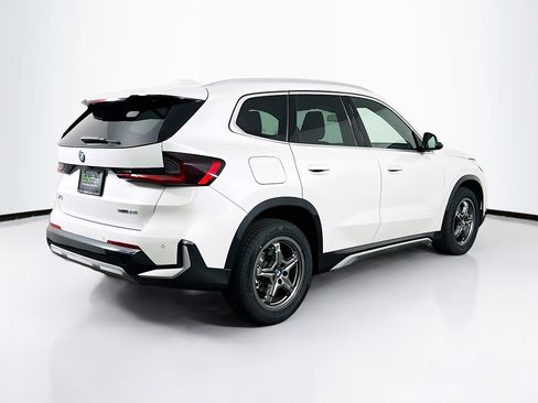 Used 2025 BMW X1 xDrive28i AWD/4WD image 9