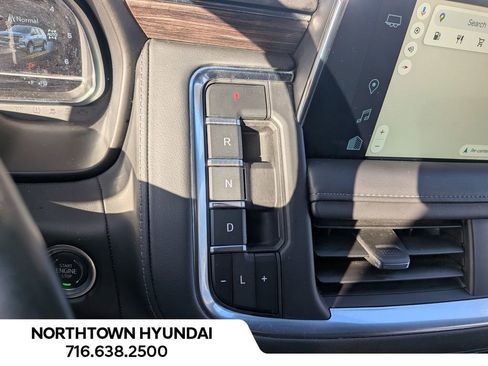 Used 2024 Chevrolet Tahoe LT image 19