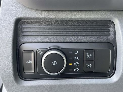 New 2026 Ford F250 XL w/ XL Driver Assist Package RWD image 18