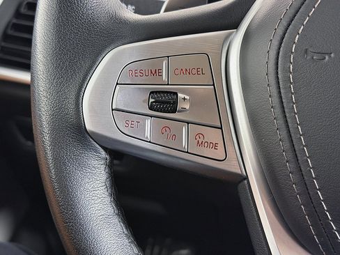 Used 2023 BMW X7 xDrive40i w/ Premium Package image 46