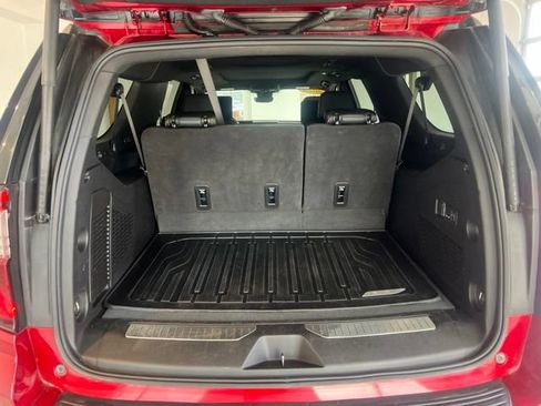 Used 2025 GMC Yukon XL AT4 w/ AT4 Premium Plus Package AWD/4WD image 33
