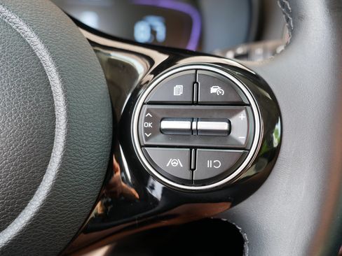 Certified 2025 Kia Soul EX FWD image 29