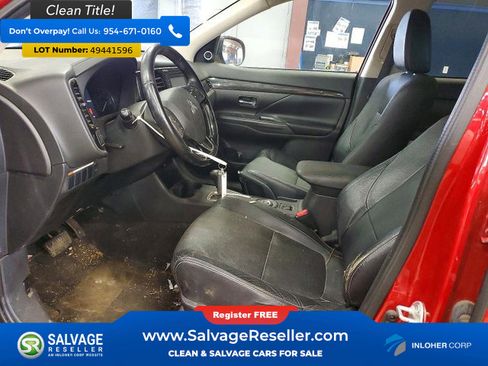 Used 2016 Mitsubishi Outlander AWD image 9