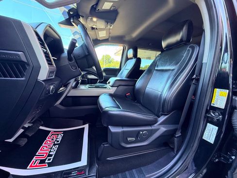 Used 2019 Ford F250 Lariat w/ Lariat Ultimate Package AWD/4WD image 24