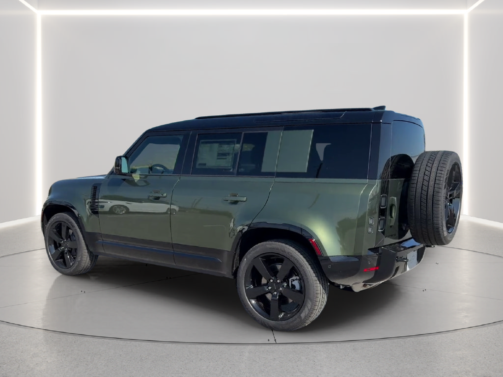 New 2026 Land Rover Defender 110 X-Dynamic SE AWD/4WD image 3