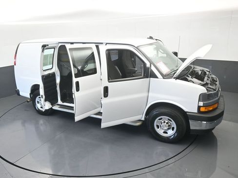 Used 2024 Chevrolet Express 2500 w/ Driver Convenience Package image 62