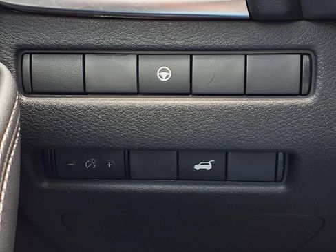 Used 2023 Nissan Rogue SL w/ SL Premium Package FWD image 24