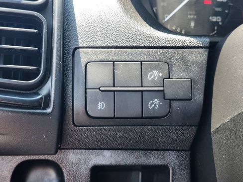 Used 2024 RAM ProMaster 2500 w/ Convenience Group FWD image 17