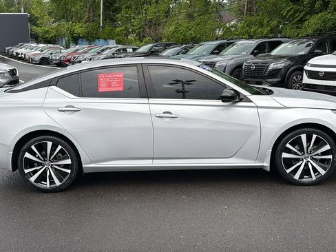 Certified 2021 Nissan Altima 2.5 SR w/ SR Premium Package FWD image 26