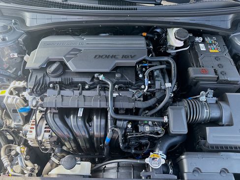 New 2026 Hyundai Elantra SE FWD image 22