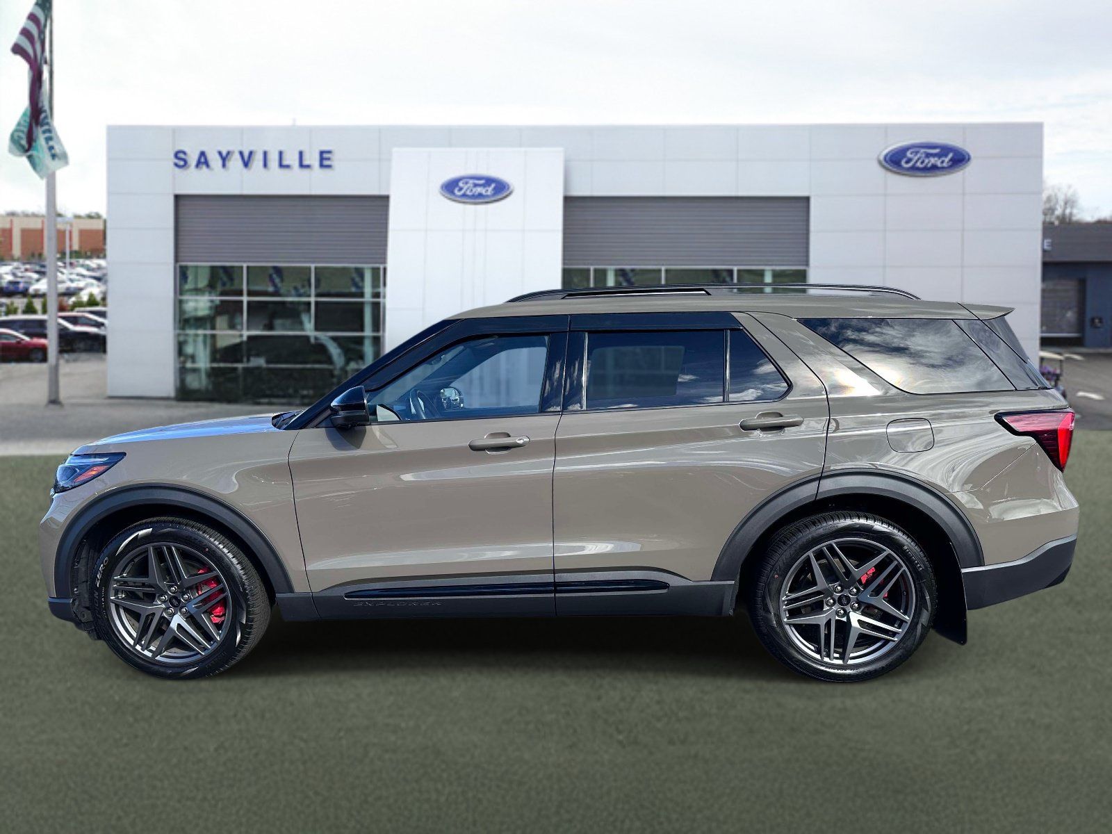 Used 2026 Ford Explorer ST w/ Sun And Sound Package AWD/4WD image 2
