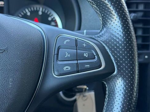 Used 2016 Mercedes-Benz Metris Passenger image 28