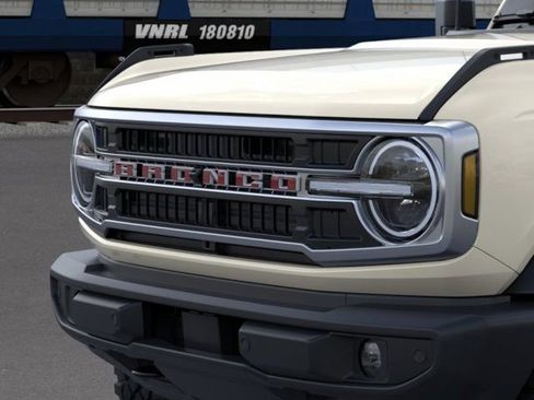 New 2026 Ford Bronco Outer Banks AWD/4WD image 19