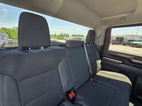 Used 2024 Chevrolet Silverado 3500 LT AWD/4WD image 16