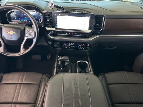 Used 2024 Chevrolet Silverado 1500 High Country w/ Technology Package AWD/4WD image 15