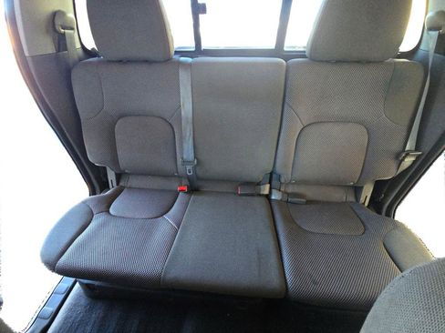 Used 2019 Nissan Frontier SV image 15