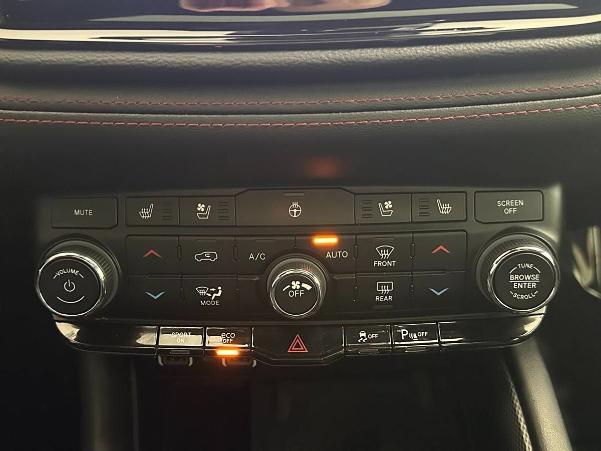 Used 2024 Dodge Durango R/T AWD/4WD image 44