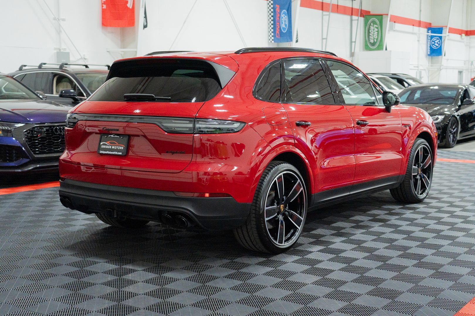 Used 2022 Porsche Cayenne E-Hybrid AWD/4WD image 8