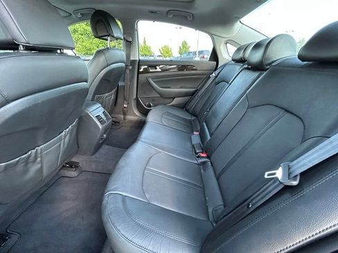 Used 2016 Hyundai Sonata Limited w/ Option Group 05 FWD image 29