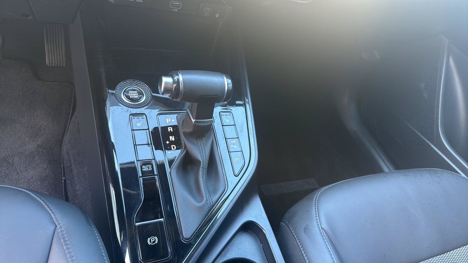 Used 2025 Kia Niro EX FWD image 15