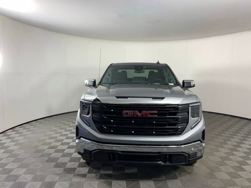 Used 2026 GMC Sierra 1500 Pro w/ Pro Value Package image 4