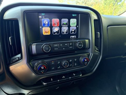 Used 2018 Chevrolet Silverado 1500 LT w/ Texas Edition image 16