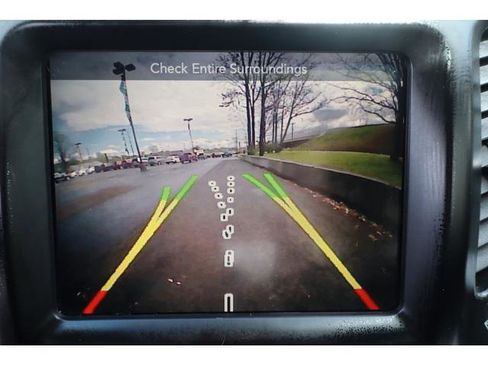 Used 2015 Jeep Cherokee Latitude w/ Cold Weather Group AWD/4WD image 14