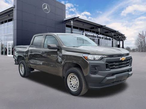 Used 2023 Chevrolet Colorado W/T image 3