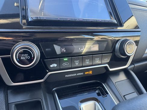 Used 2019 Honda CR-V LX image 26