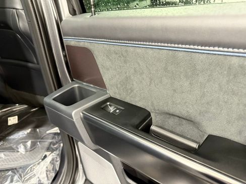 New 2026 Ford F250 Platinum w/ Tremor Off-Road Package image 26