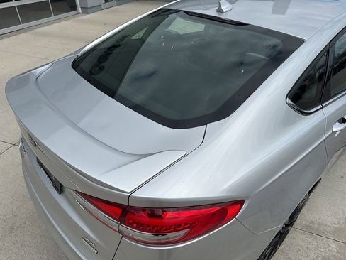 Used 2019 Ford Fusion SE w/ Equipment Group 151A image 14