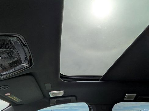 New 2026 Cadillac Vistiq Luxury image 27