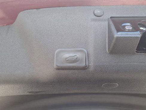 Used 2017 GMC Acadia Limited SLT AWD/4WD image 26