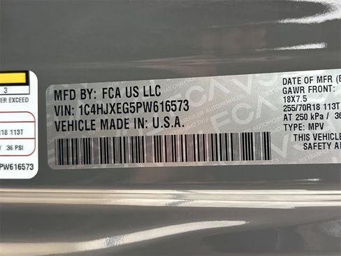 Used 2023 Jeep Wrangler Altitude image 36