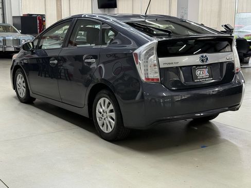 Used 2012 Toyota Prius Prime Advanced FWD image 4