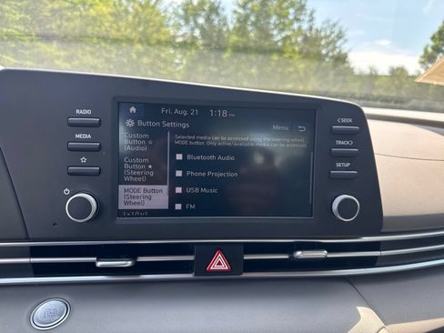 Certified 2025 Hyundai Elantra Sport FWD image 21