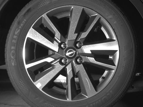 Used 2025 Nissan Versa SV image 15