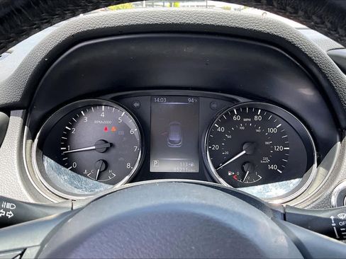 Used 2017 Nissan Rogue Sport SL FWD image 22