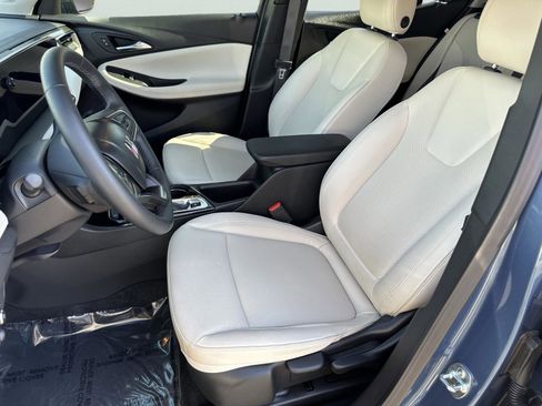 Used 2025 Buick Encore GX Sport Touring image 20