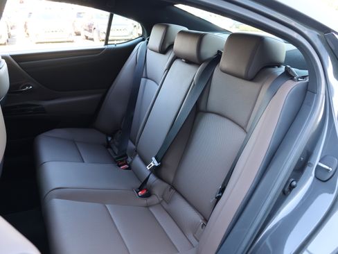 Used 2025 Lexus ES 350 w/ Premium Package image 40