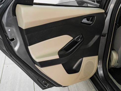 Used 2012 Ford Focus SE image 41