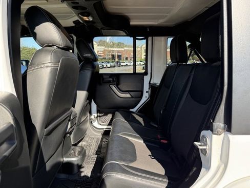 Used 2018 Jeep Wrangler Unlimited Willys Wheeler image 30