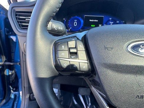 Used 2022 Ford Escape Titanium image 13