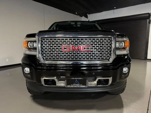 Used 2014 GMC Sierra 1500 Denali w/ Suspension Package, Off-Road AWD/4WD image 2