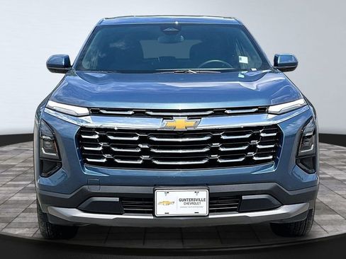 Used 2025 Chevrolet Equinox LT FWD image 3